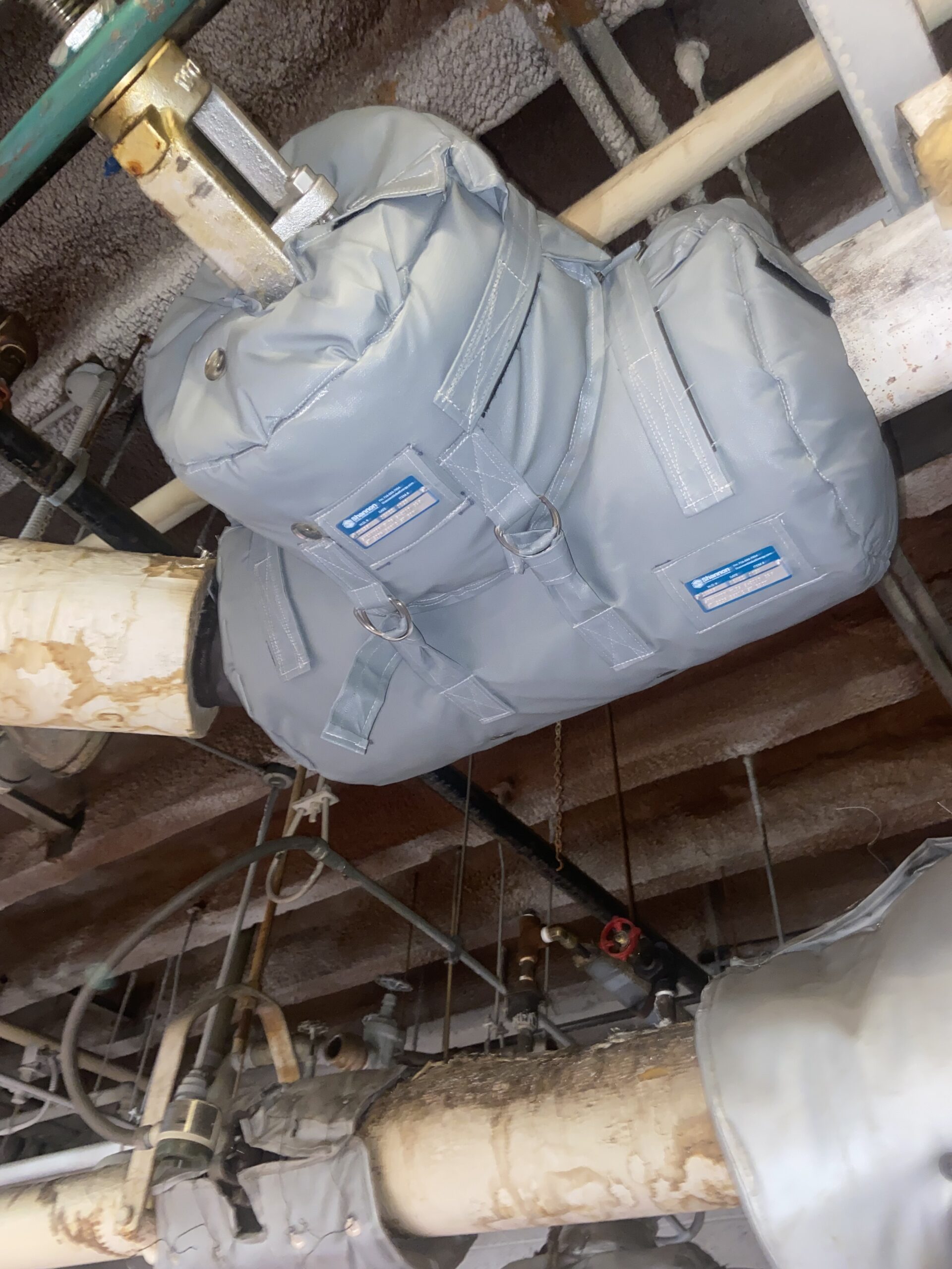 4 inch 300 lb gate valve with Shannon insulation blanket, gate valve jacket