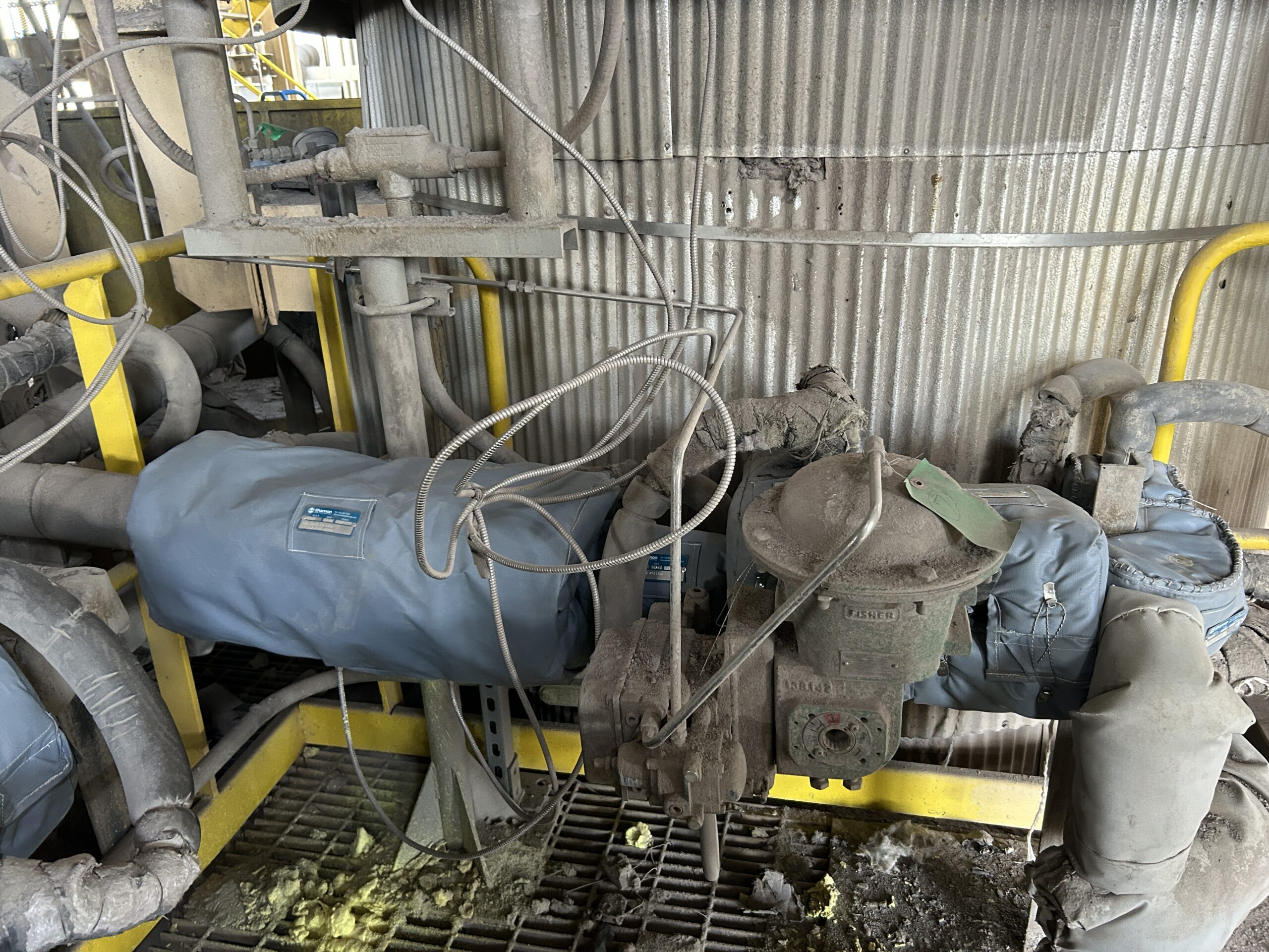 LT450TT Shannon Insulation on Molten Sulfur Fittings